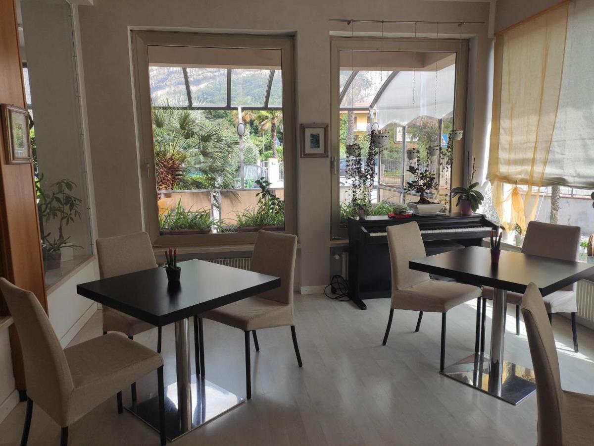 Hotel Angelini Torbole Sul Garda Eksteriør bilde