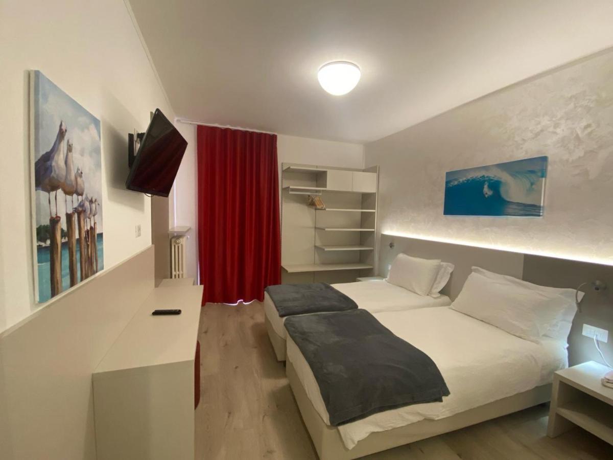 Hotel Angelini Torbole Sul Garda Eksteriør bilde