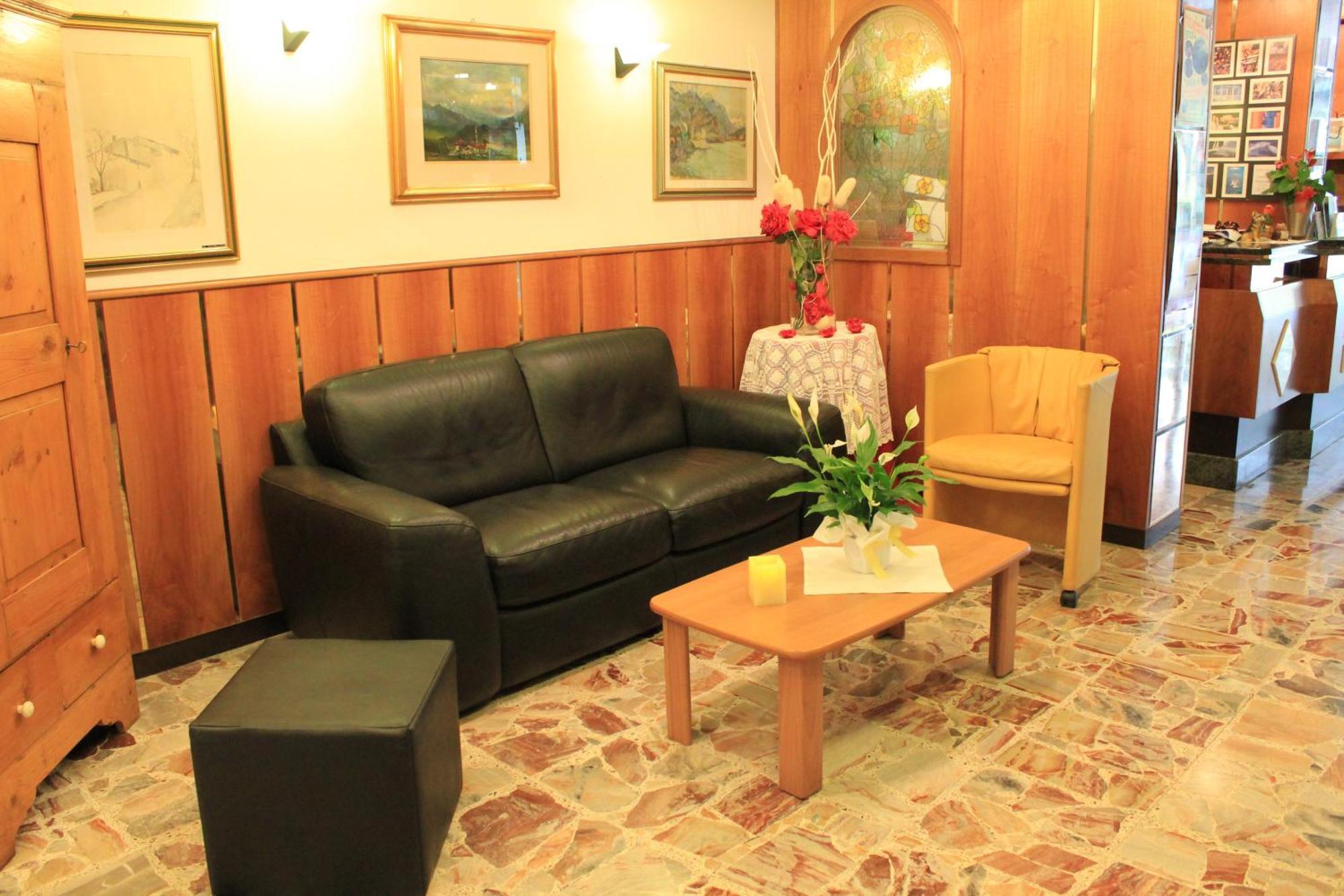 Hotel Angelini Torbole Sul Garda Eksteriør bilde