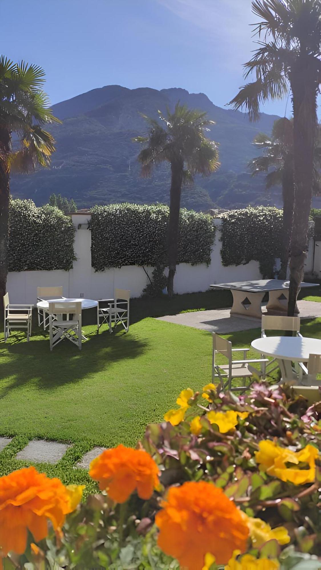 Hotel Angelini Torbole Sul Garda Eksteriør bilde