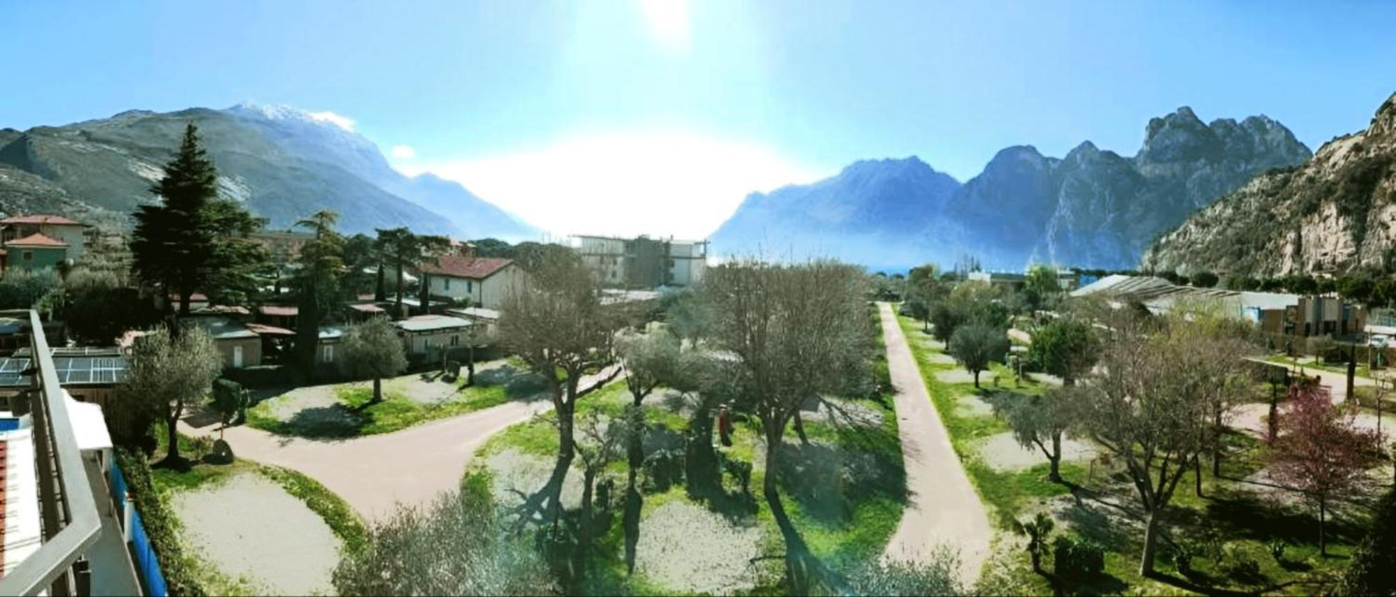 Hotel Angelini Torbole Sul Garda Eksteriør bilde