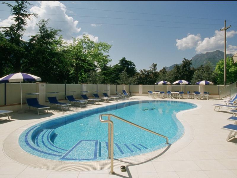 Hotel Angelini Torbole Sul Garda Eksteriør bilde